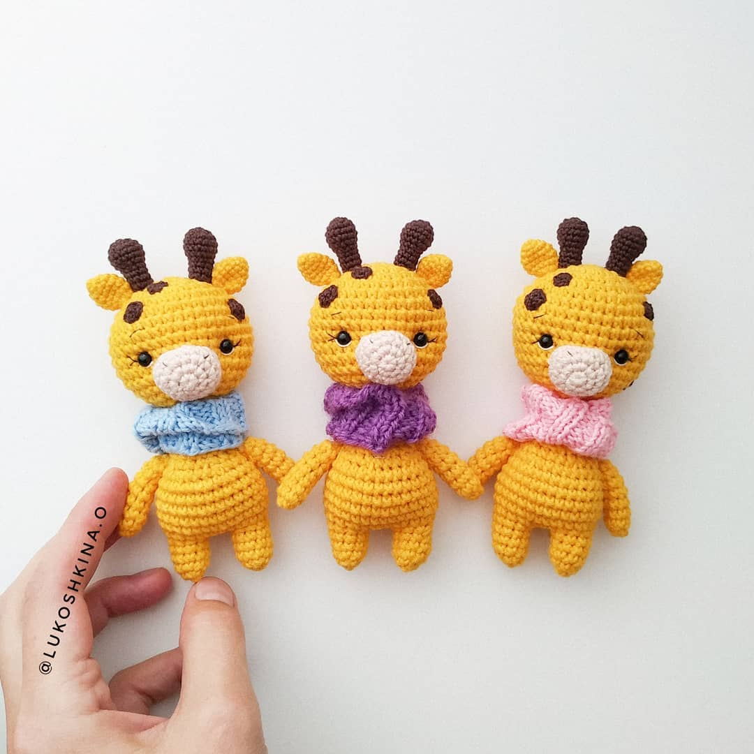 Free Pattern for a Small Giraffe Crochet Toy