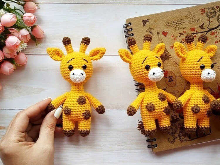 Little Giraffe Amigurumi Crochet Free Pattern