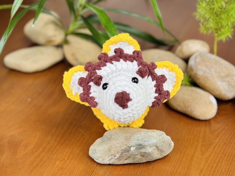 Front view of the Triceratops BANANASAURUS Crochet